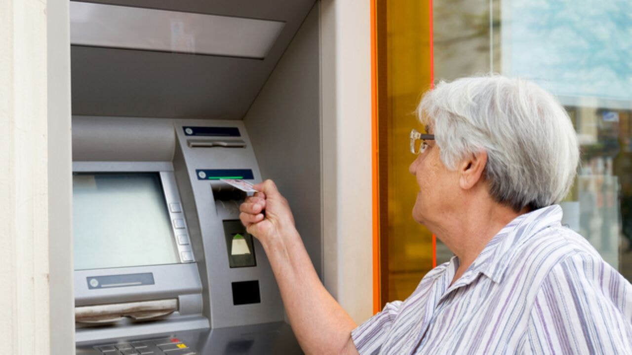 Emekliye 4.000 TL bayram ikramiyesi! Ödeme tarihi belli oluyor