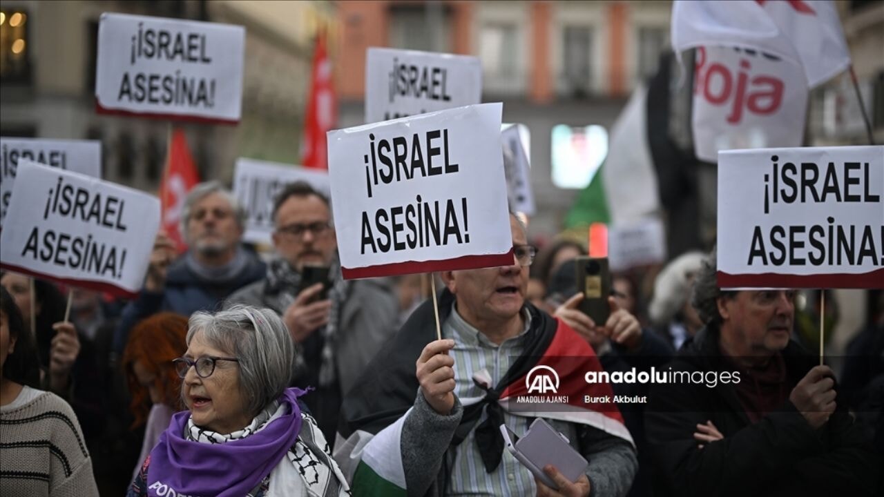 Madrid'de İsrail karşıtı protesto: Gazze'ye saldırılar kınandı