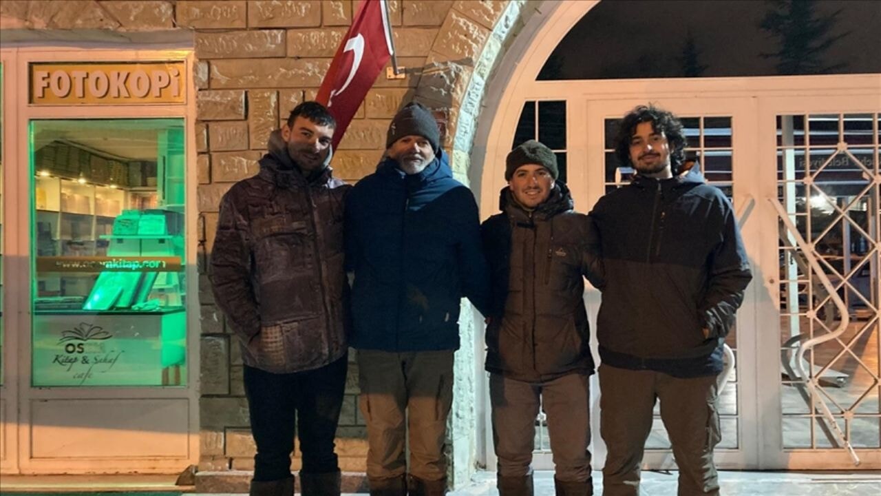 İspanya'dan at sırtında yola çıkan 3 hacı adayı Eskişehir'de mola verdi