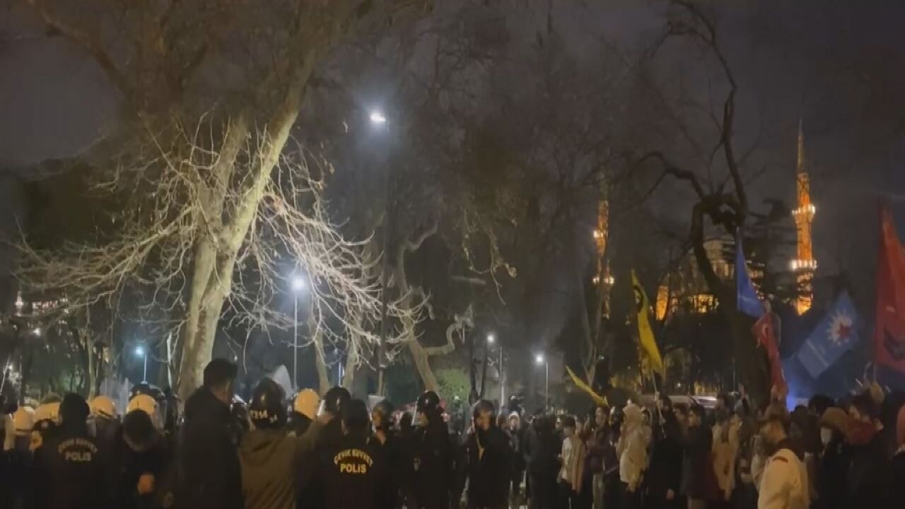 'Sokak çağrısı': 16 polis yaralandı, 53 şahsa işlem yapıldı