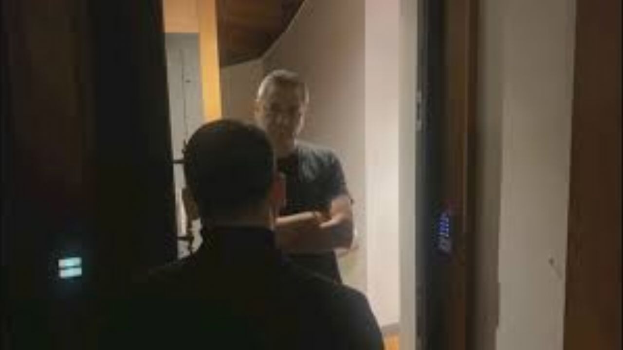 İBB Medya AŞ Yönetim Kurulu Başkanı Murat Ongun'un gözaltına alındığı anlar kamerada