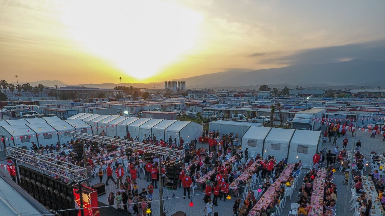 Fitre kimlere verilir, 2025 Fitre ne kadar? Ramazan Sofranızı Kızılay'la Paylaşın