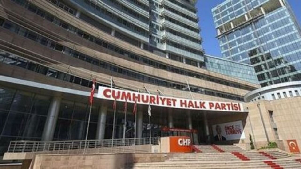 CHP'de olağanüstü kurultay kararı ile parti içi dengeler değişecek mi?