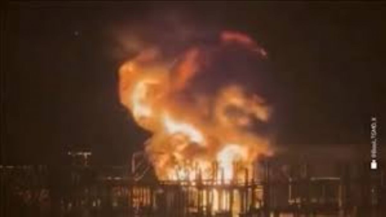 İsrail ordusu Gazze İslam Üniversitesi Tıp Fakültesi binasını patlattı