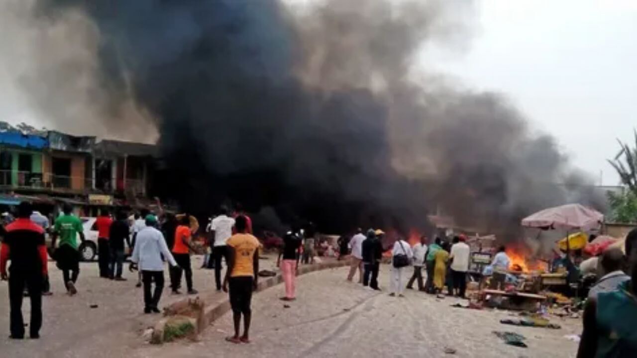 Nijer'de camiiye saldırıda 44 kişi hayatını kaybetti