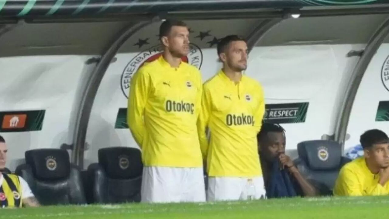 Mourinho, 2 futbolcunun biletini kesti