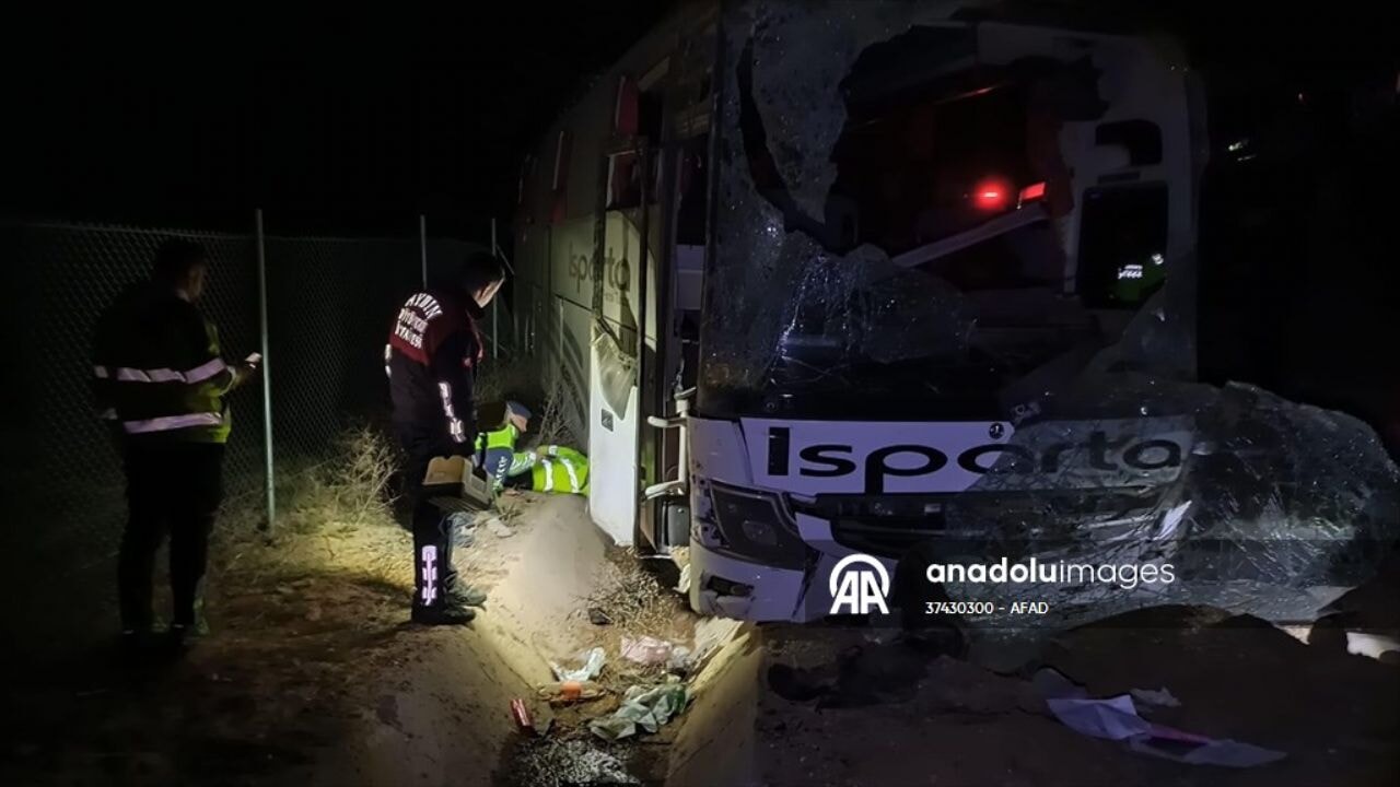 Aydın'da feci yolcu otobüsü kazası