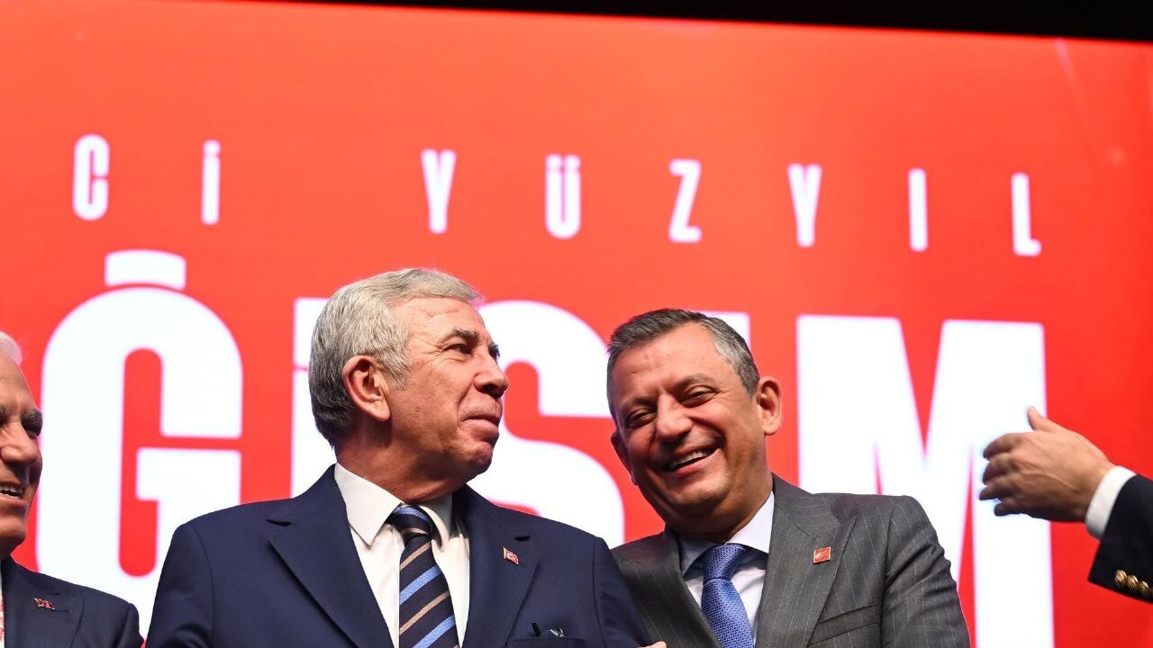 Özgür Özel'den DEM'e 'Mansur Yavaş' özrü