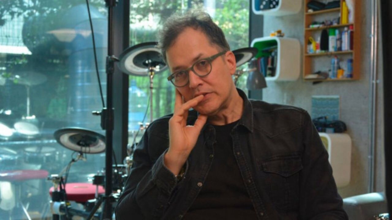 AK Parti seçmenine küfür eden yönetmene tepki yağıyor