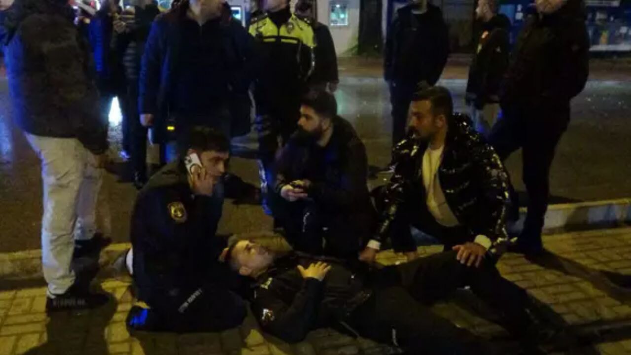 İmamoğlu eyleminde polise parke taşı isabet etti