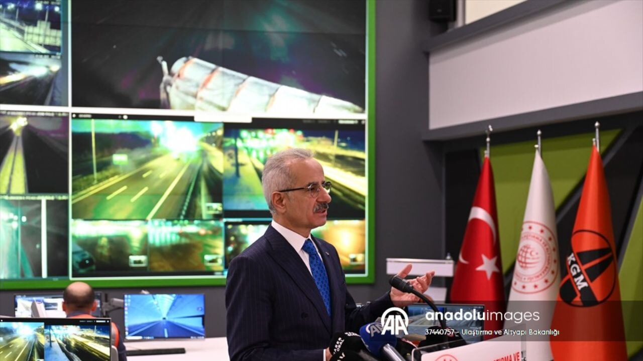 Kara yollarında bayram alarmı! Trafik yoğunluğu için tüm önlemler alındı