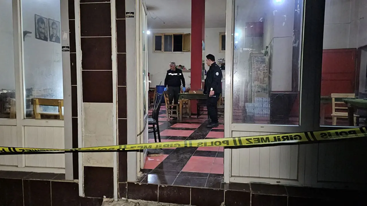 Adana'da cinayet gecesi: 2 kişi öldürüldü
