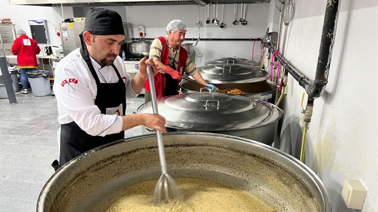 Kızılay'dan 81 ilde aşevi müjdesi