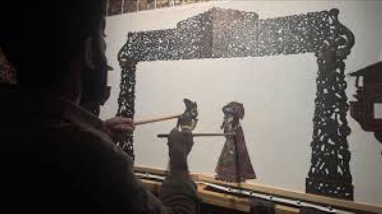 'Salıncak Oyunu' piyano ve ut eşliğinde Üsküdar'da izleyiciyle buluştu