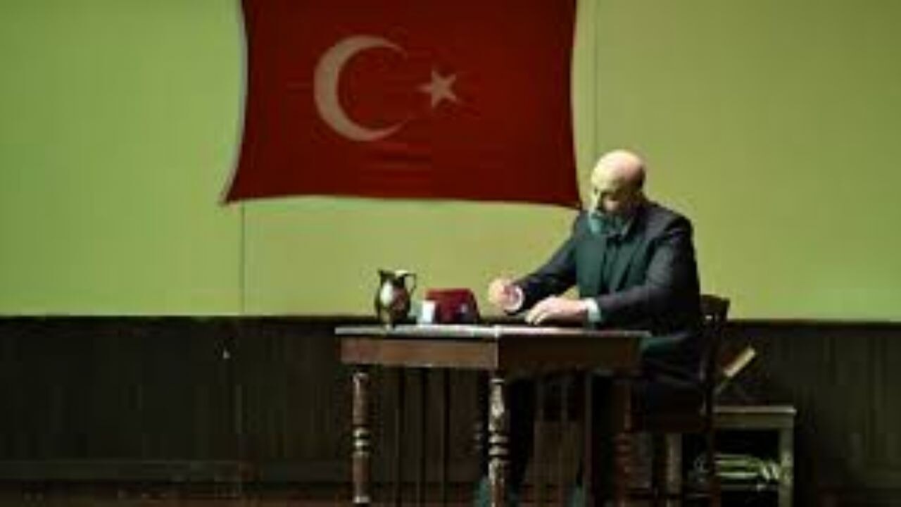 'Külliye'de Ramazan' etkinliklerinde 'Şair, Şiir, Şuur' tiyatro oyunu seyirciyle buluştu