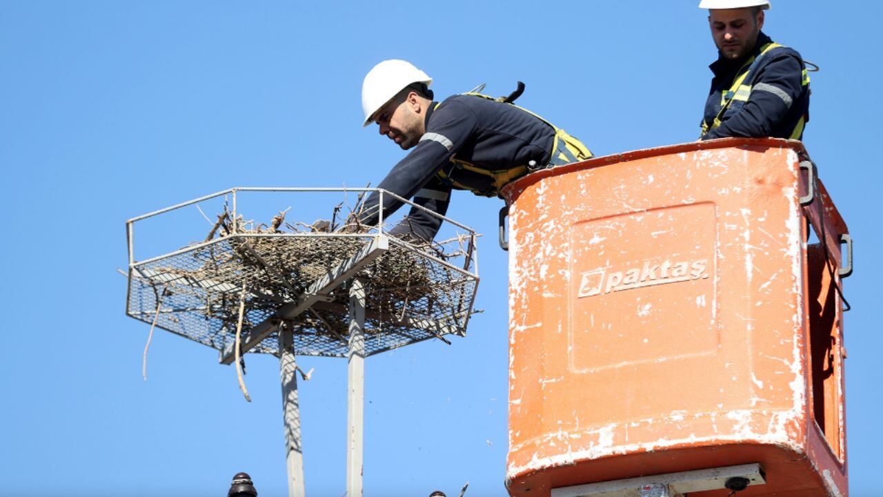 Bu kez yuvayı TREDAŞ ekipleri yaptı