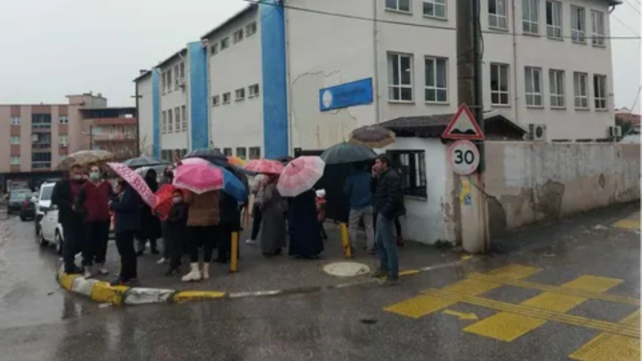 Burdur'da eğitimciye cinsel taciz suçlaması: 3 kız öğrenci tacize uğradı