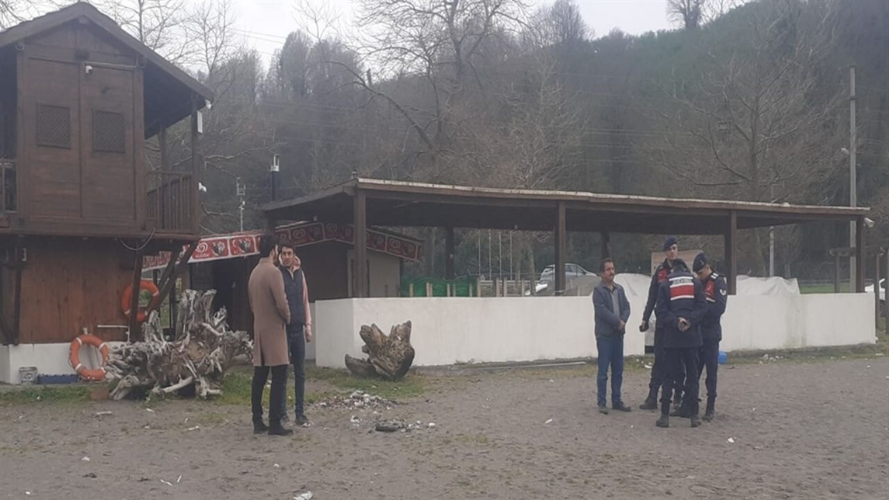 Almanya'dan geldi, Düzce'de aranıyordu, cuma namazında ortaya çıktı