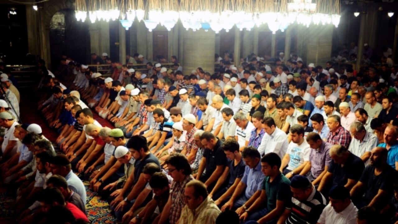 İstanbul'da bayram namaz saatleri açıklandı!  İstanbul'da ilçe ilçe bayram namazı vakti