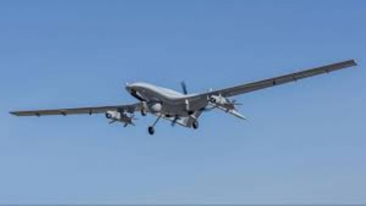 Bayraktar KEMANKEŞ Yapay Zeka Tabanlı Mini Seyir Füzesi Sistem Tanımlama ve Dalış Testi