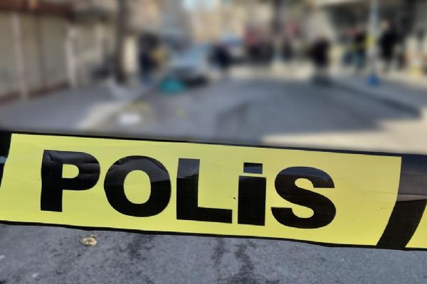 İstanbul'da aile katliamı! Eşini ve kızını öldürüp intihar etti