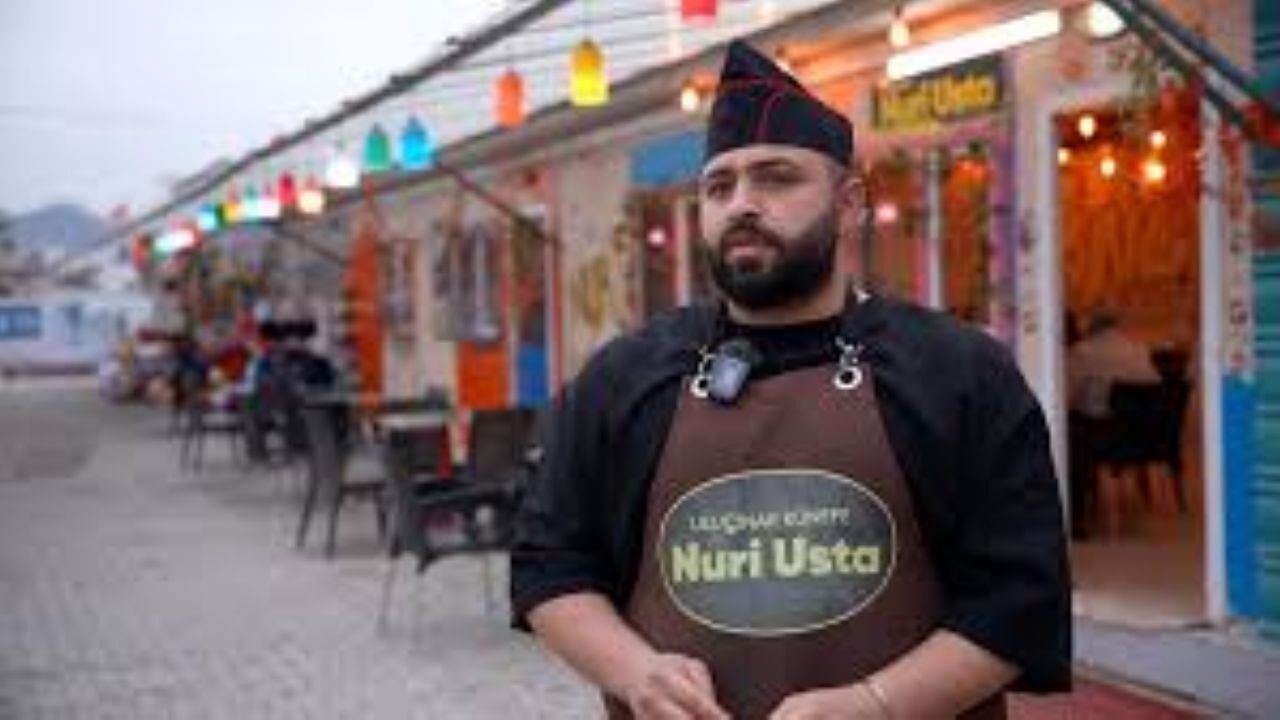 Bakan Kurum, Hatay'daki tarihi Uzun Çarşı esnafı Nurettin İmren'in hikayesini paylaştı