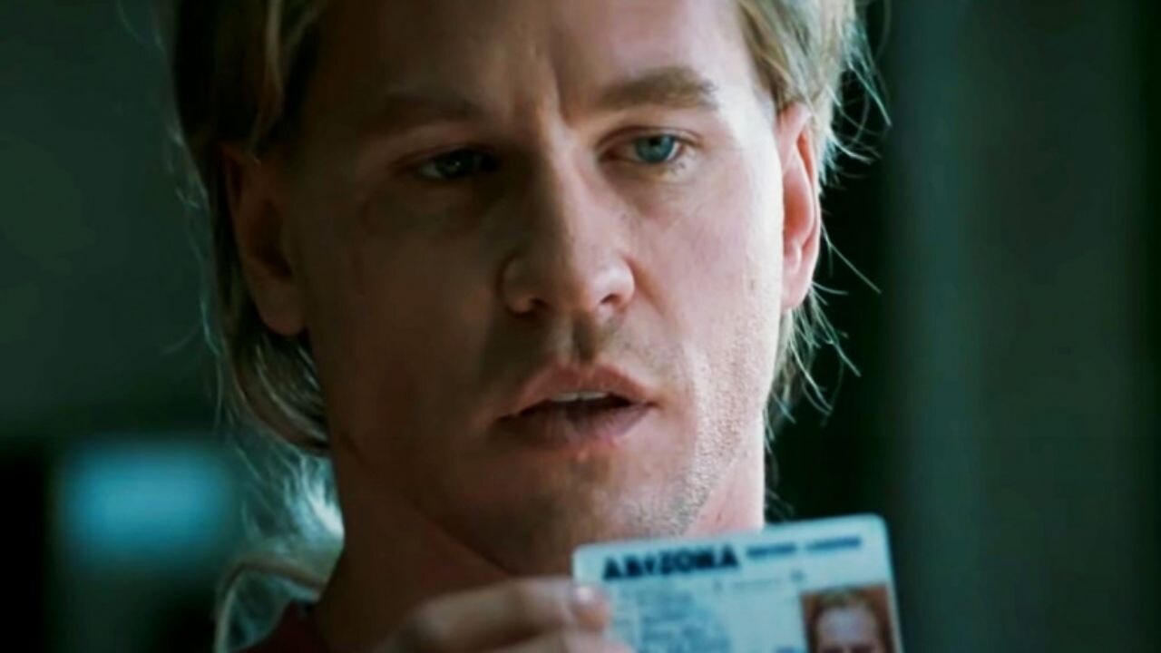 Ünlü oyuncu Val Kilmer hayatını kaybetti