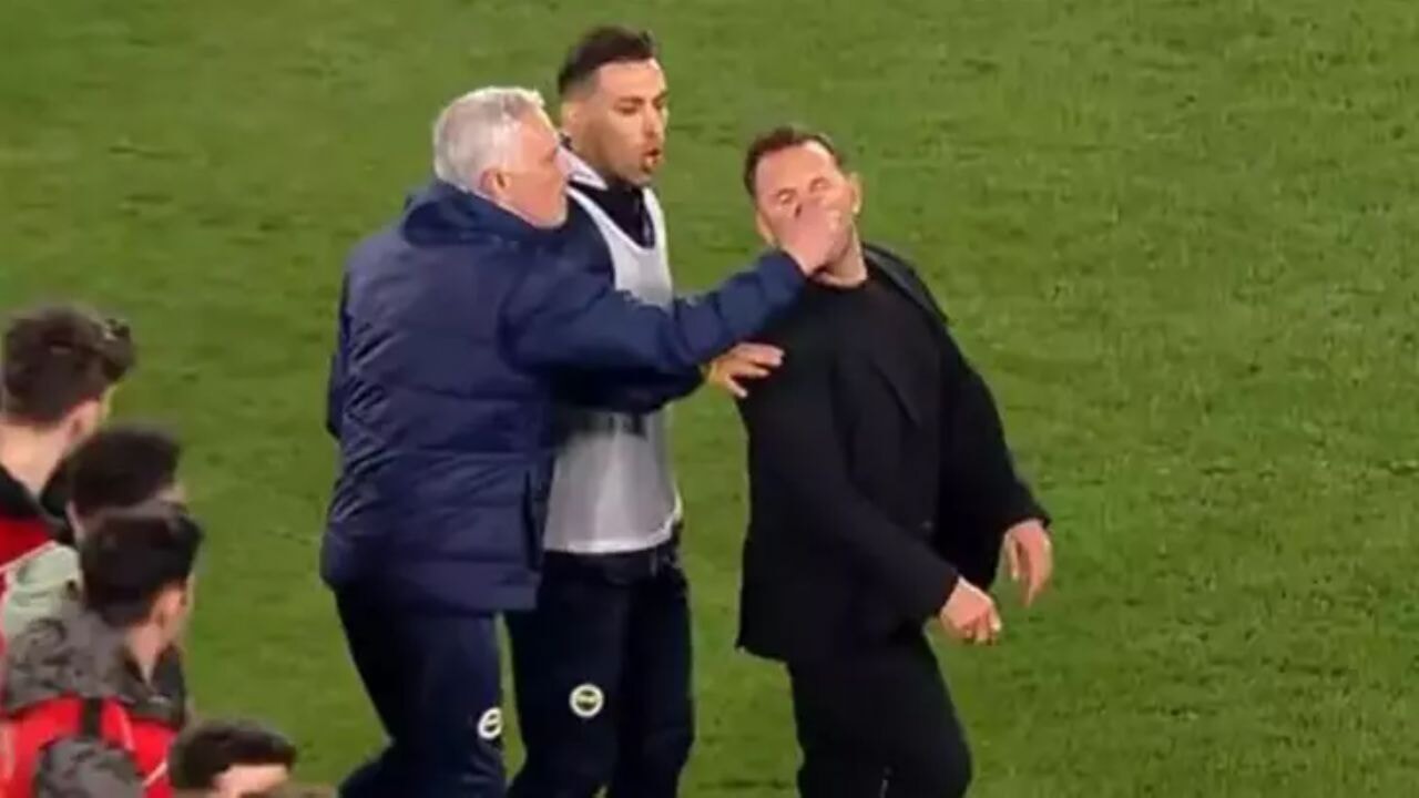 Futbol dünyası şaşkın: Mourinho'nun Okan Buruk'a fiziksel müdahalesi gündemde