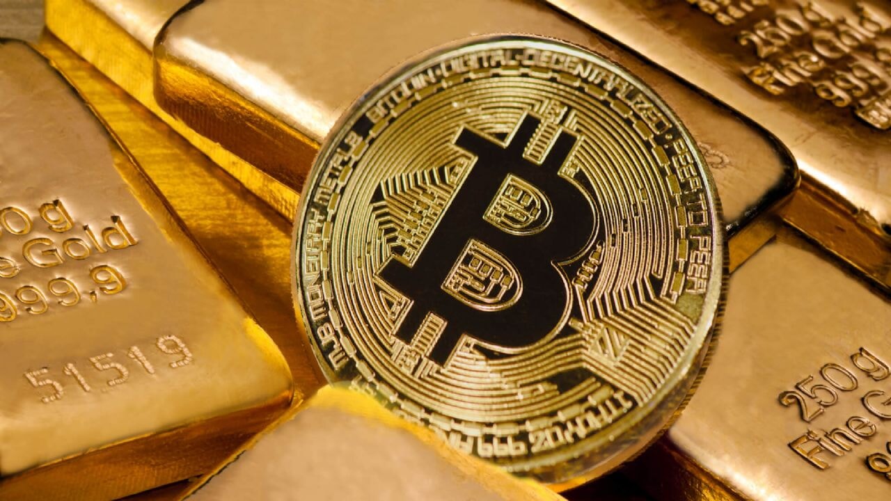 Altın rekor yeniledi, Bitcoin eridi