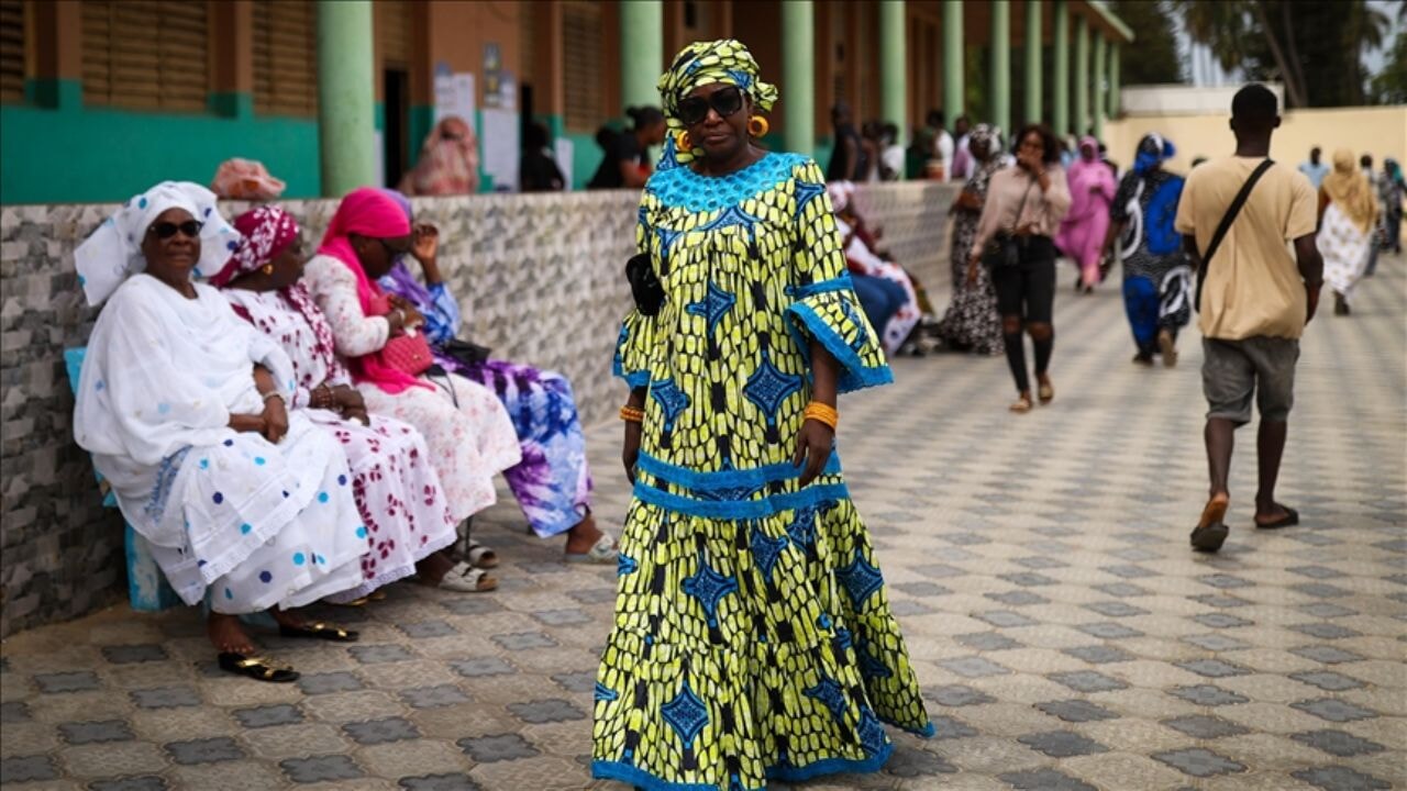 Sömürgenin izlerini cadde ve sokaklardan kaldırıyorlar