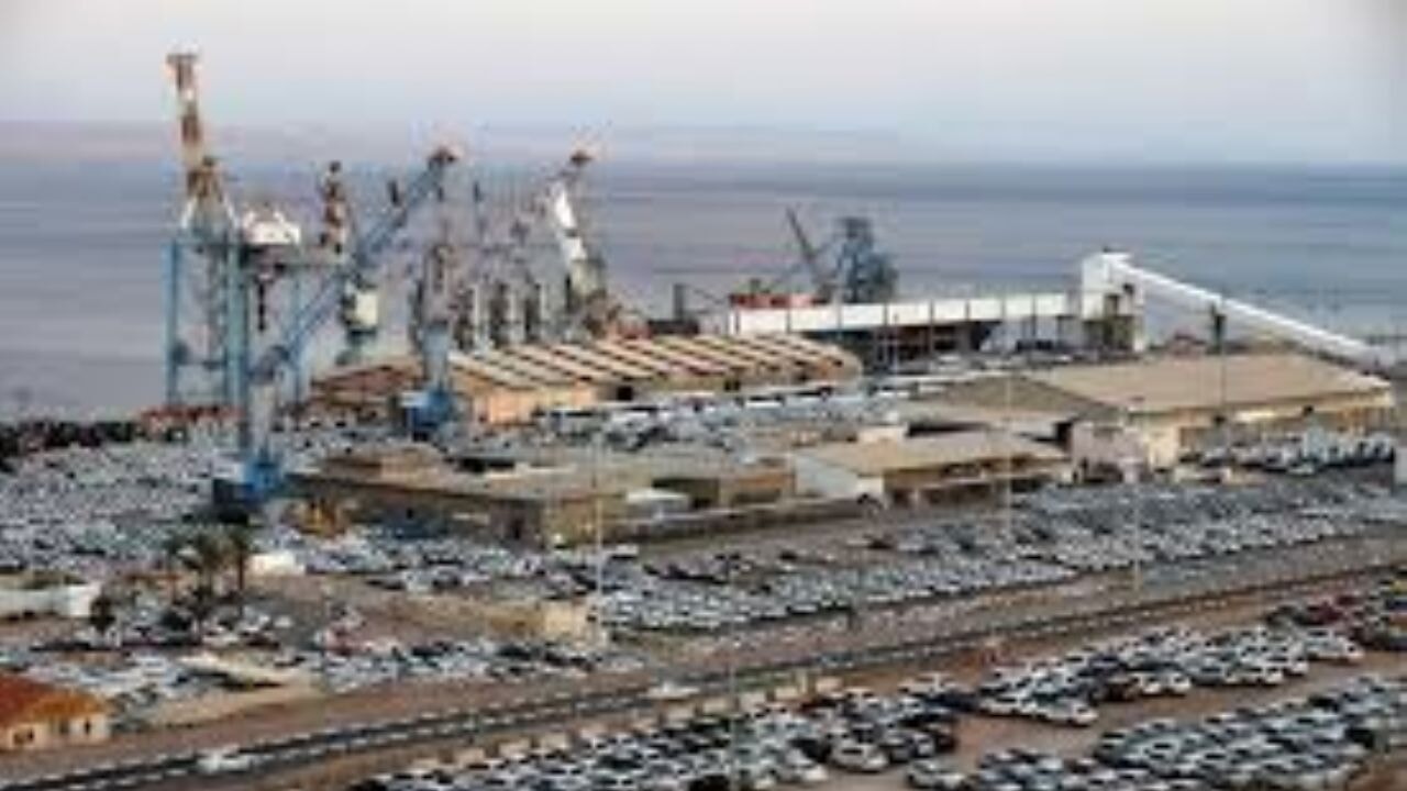 Husiler Tel Aviv'i hedef aldı! İsrail'de askeri nokta vuruldu