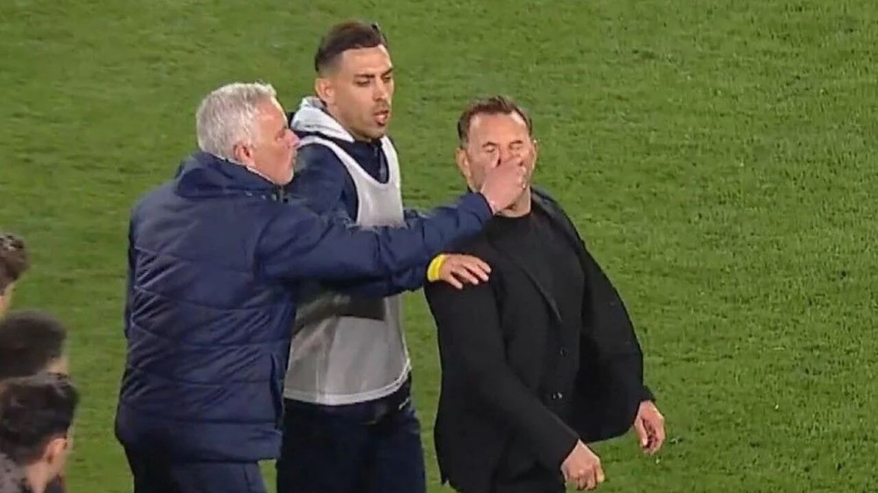 Jose Mourinho'ya 3 maç ceza