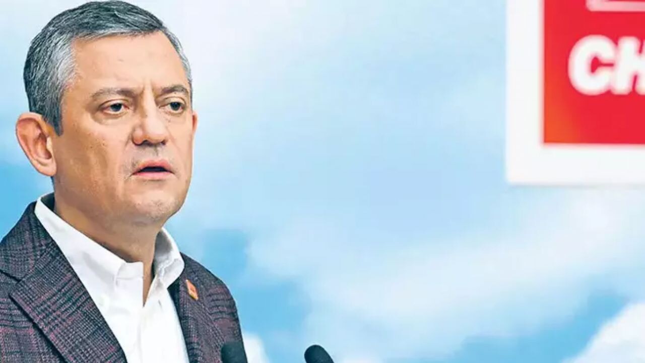 CHP'de liderlik savaşı! Şimşek ve Uysal Özel'e karşı sahnede