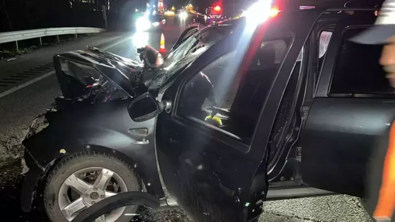 Çorum'da feci kaza: TIR'a çarpan sürücü hayatını kaybetti