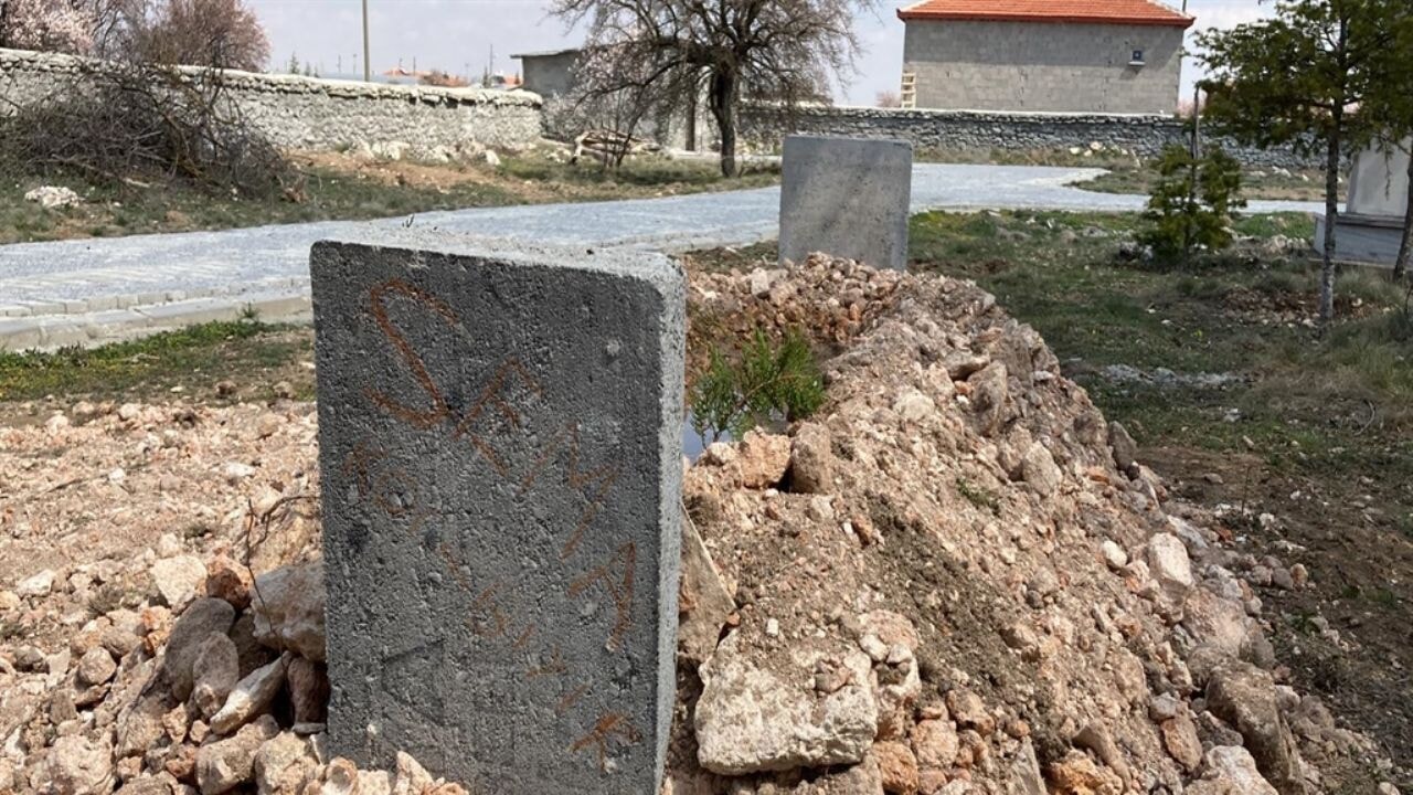 3 yaşındaki kızını boğazını keserek öldüren anneye 'iyi hal' indirimi