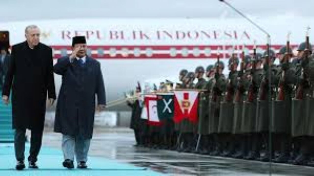 Cumhurbaşkanı Erdoğan, Endonezya Cumhurbaşkanı Subianto'yu resmi törenle karşıladı