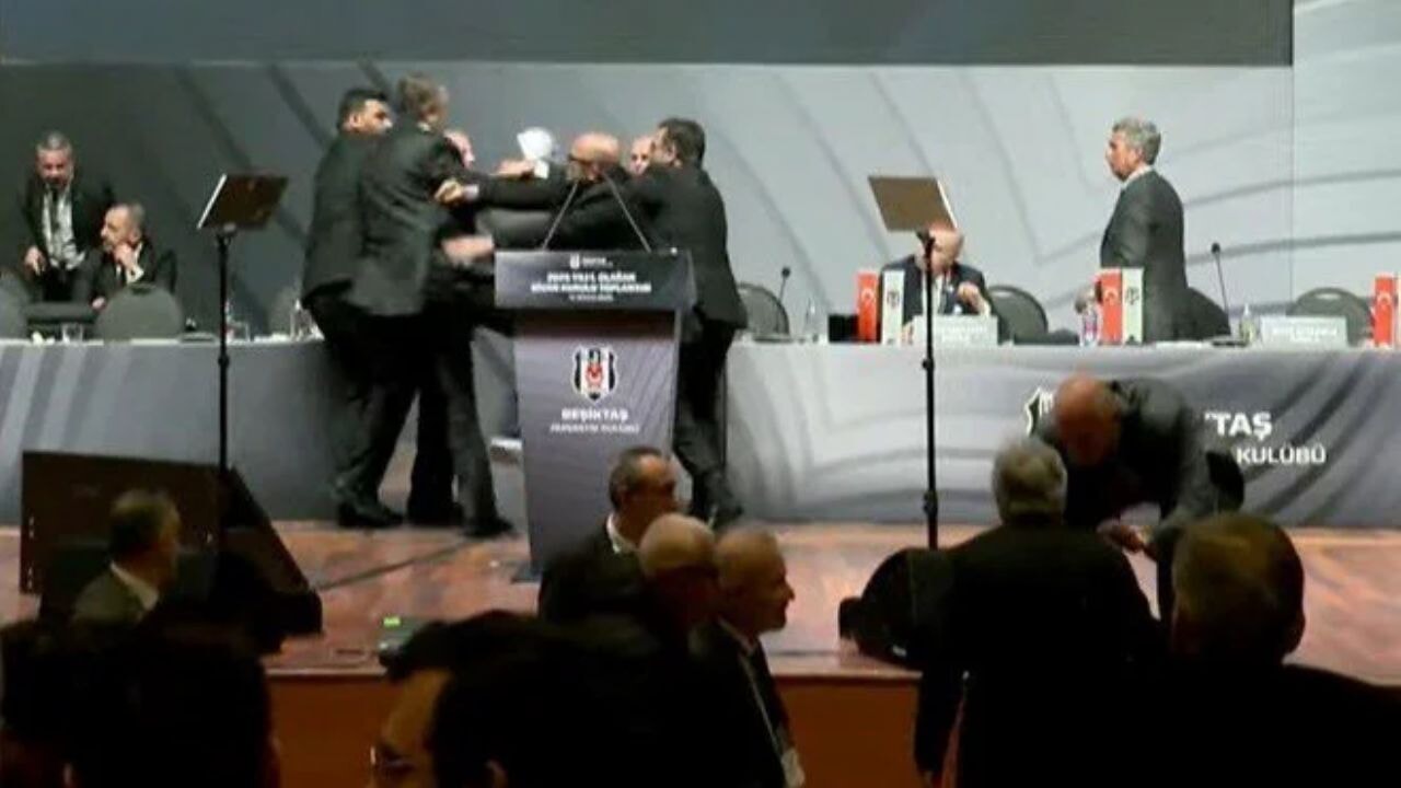 Eski Beşiktaş Başkanı Hasan Arat'a yumruklu saldırı