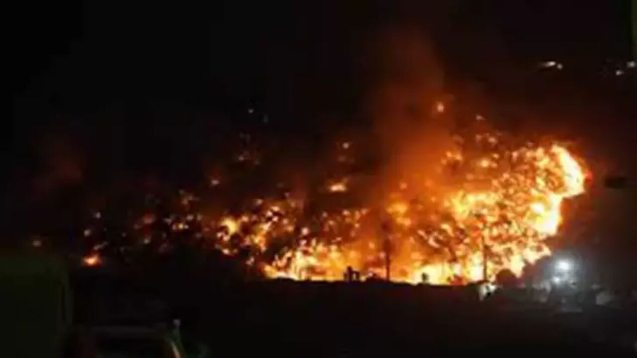 Hindistan'da havai fişek fabrikasında korkunç patlama