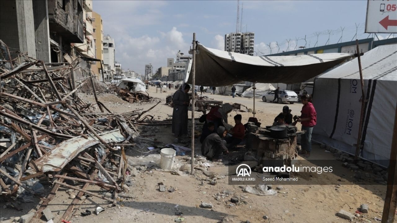 Gazze'de abluka kıskacında yaşam: Ateşin çevresinde hayat