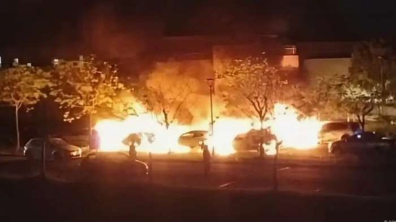 Fransa'daki hapishanelere peş peşe saldırılar