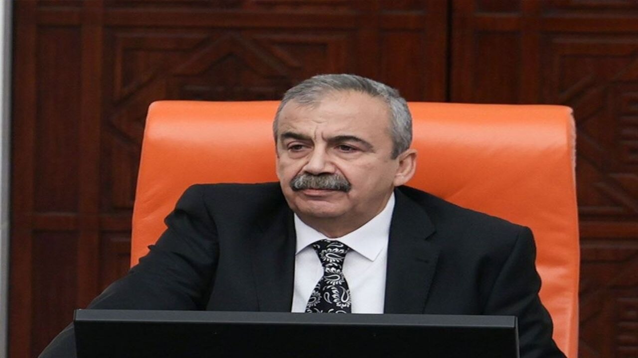 Sırrı Süreyya Önder, rahatsızlığını anlatmıştı