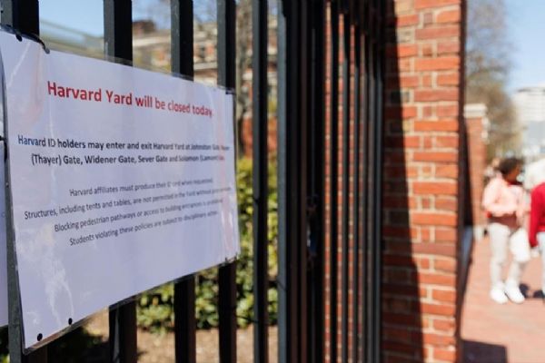 Trump'tan Harvard'a yeni tehdit: Kayıt yetkini kaybedersin