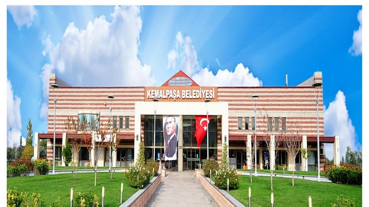 İzmir'de Kemalpaşa Belediyesine operasyon: 5 gözaltı