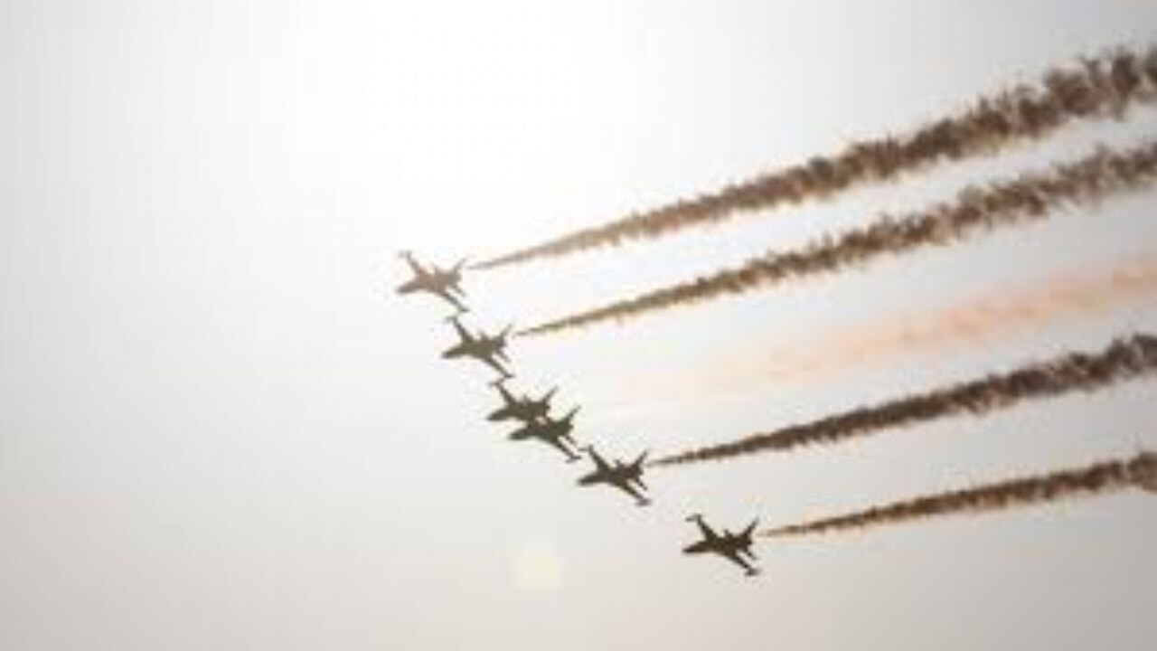 Türk Yıldızları, İskenderun semalarında gösteri uçuşu yaptı
