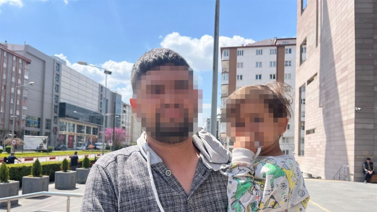 Sigara içen 3 yaşındaki çocuğun annesine gözaltı