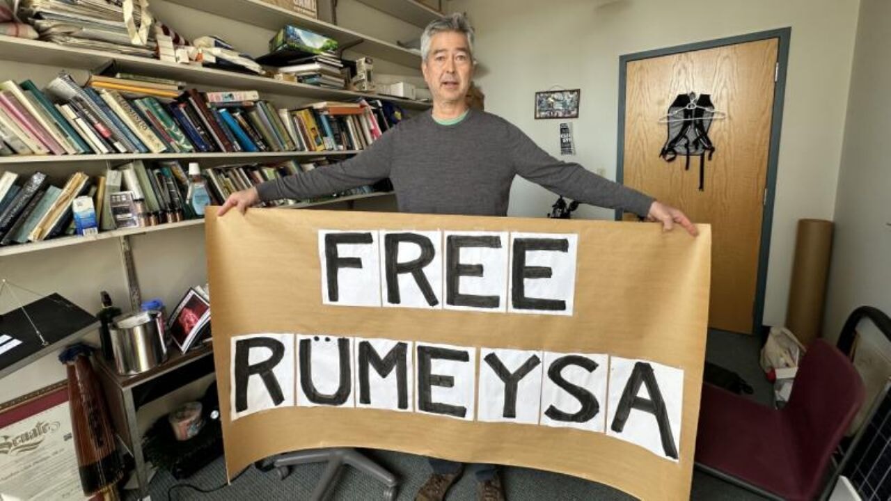 ABD'li profesör, Rümeysa Öztürk'e destek için açlık grevi başlattı!
