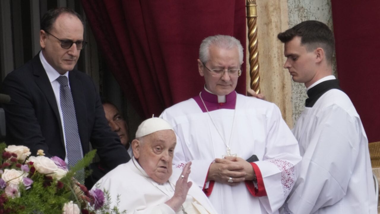 Paskalya'da barış sesi: Papa'dan dünyaya çağrı