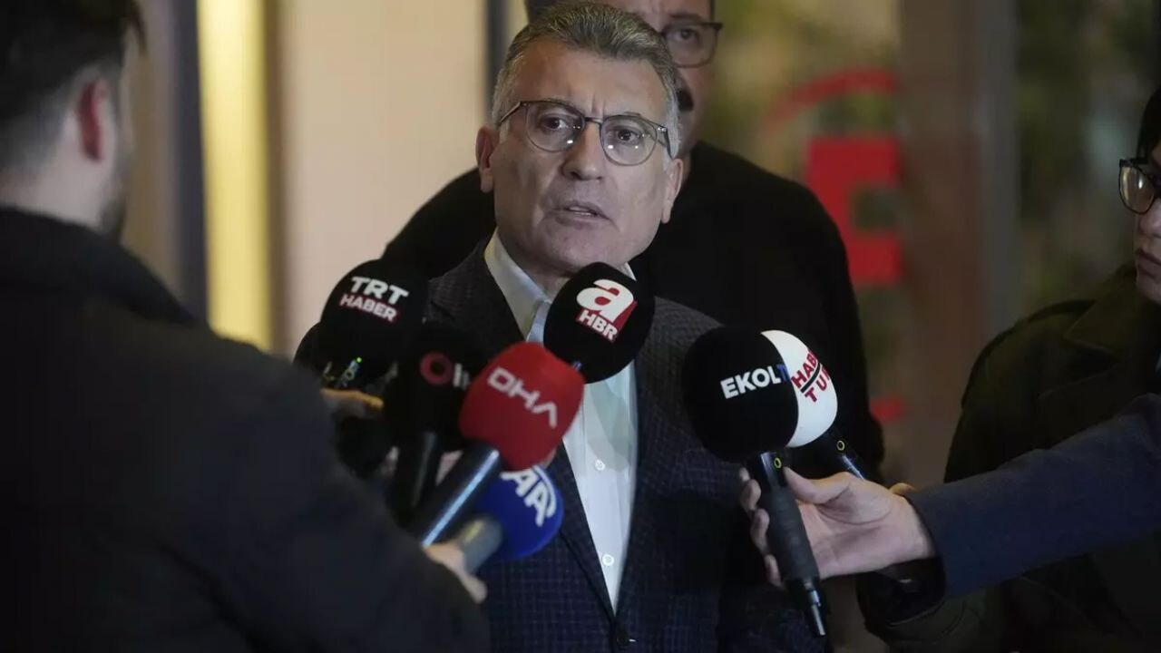 'Sırrı Süreyya Önder'in tedavisi ilerliyor: AK Partili Güler'den yeni açıklama'