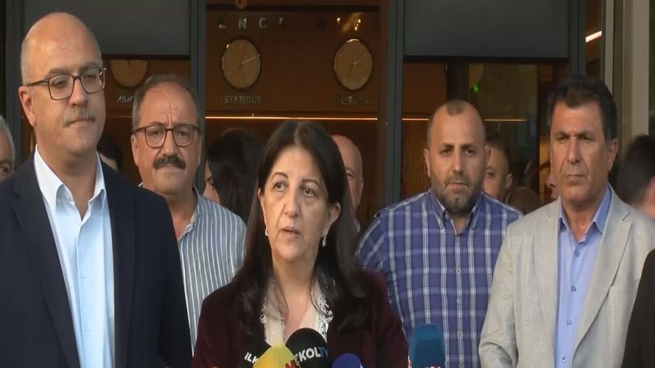 İmralı heyeti üyesi Buldan'dan hastane önünde 'Öcalan' açıklaması