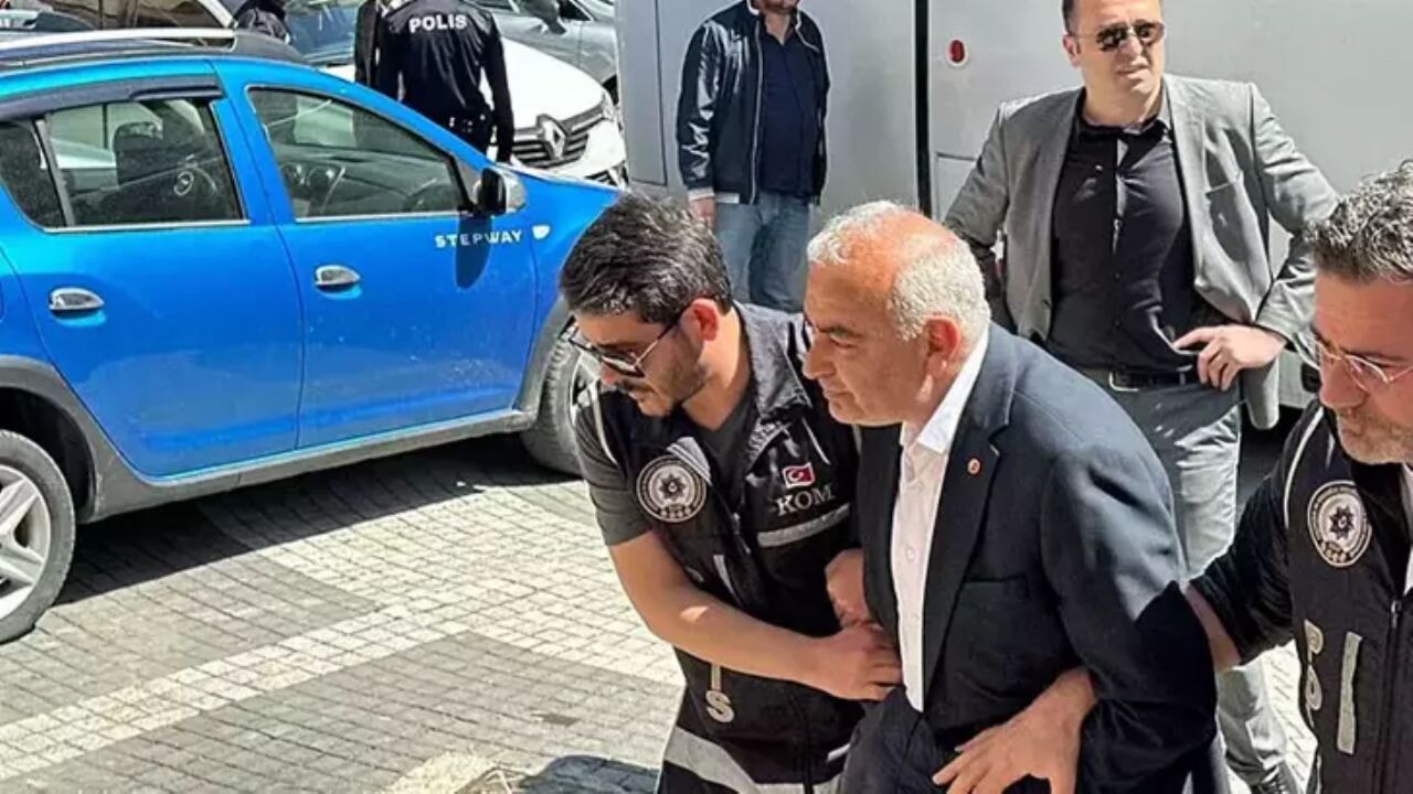 Eski başkan Bozkurt'a ev hapsi, 1 tutuklama